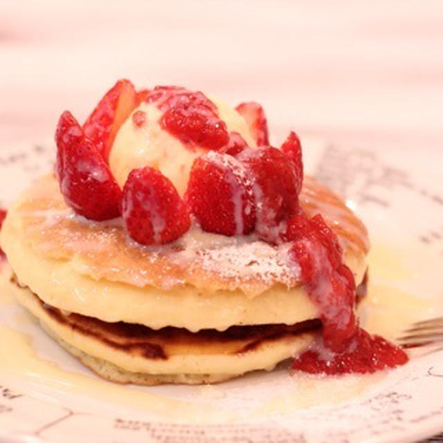 甘カフェ☆　ストロベリーパンケーキ