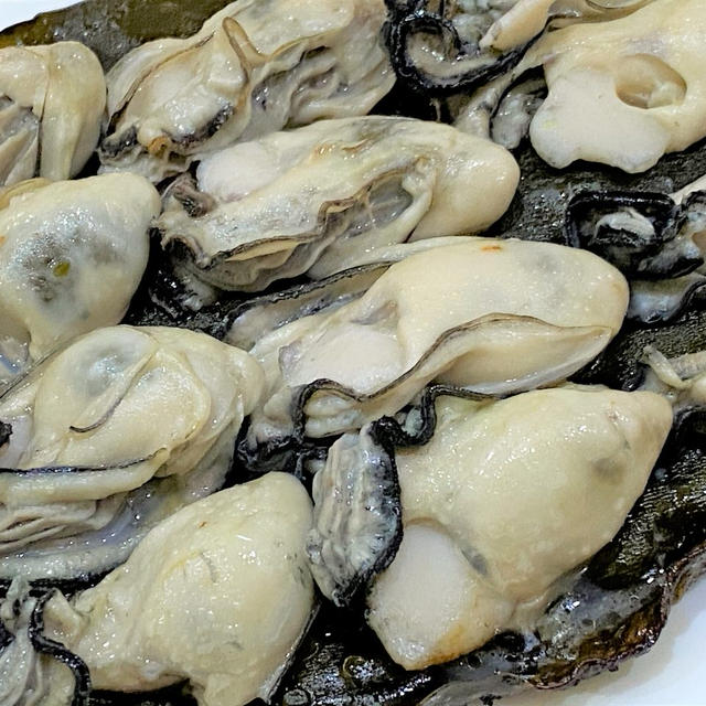 牡蠣の昆布バター蒸し