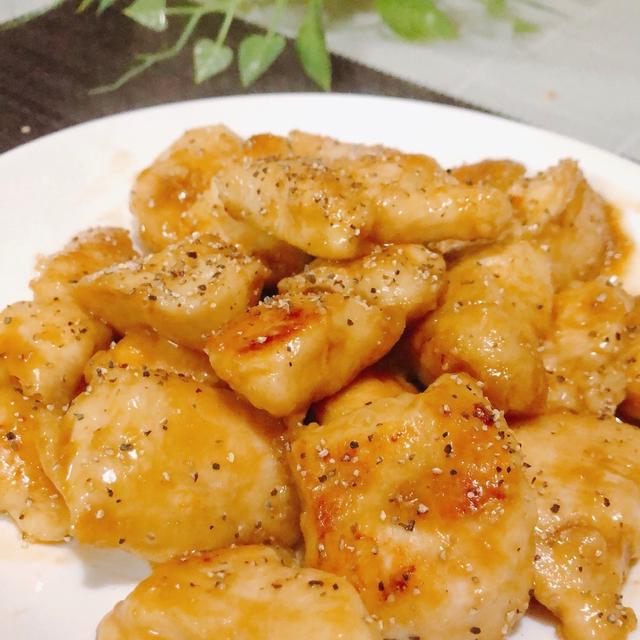 漬け込みで柔らか〜い！鶏むね肉の黒胡椒照り焼きチキン