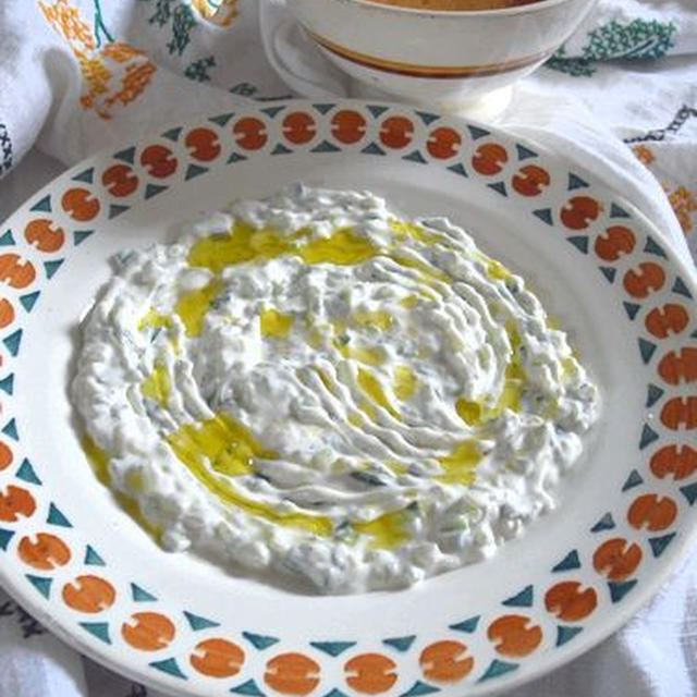 我が家のザジキ（Tzatziki）と中東風サンドイッチ＆デヴィッド・ゲッタ