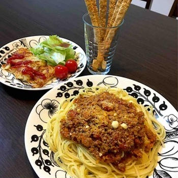 スパゲッティミートソースの晩ご飯
