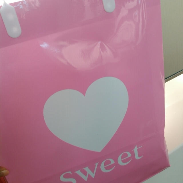 ローラさん登場☆sweet collection 2015