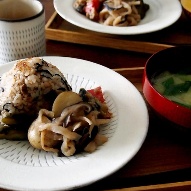 減塩おにぎり・・休日ごはん＆ベビー寅♪