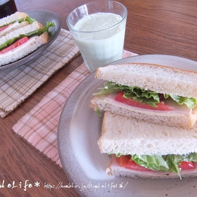今朝の朝ごはん☆ＨＬＴサンド