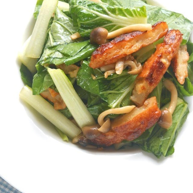 サッと混ぜて簡単！サラダ小松菜とさつま揚げのデリ風和サラダ。