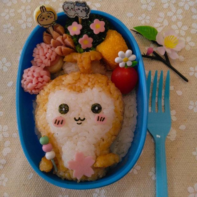 ちいかわカブトムシちゃんおにぎり弁当〖キャラ弁〗 #平日お昼ご飯はお弁当or外食