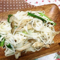 鮭の水煮缶で若返える焼きうどん！