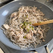 【糸こんにゃくと豚の柚子胡椒和え】と昨日の晩ごはんはまだ明るい時間
