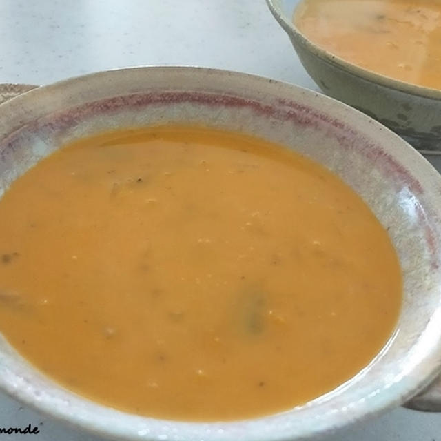温めても冷やしてもおいしい　かぼちゃのスープ