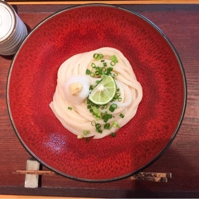 【奥沢】うどん伊予　コシと風味のよいうどんと奥行きのあるだしが楽しめる