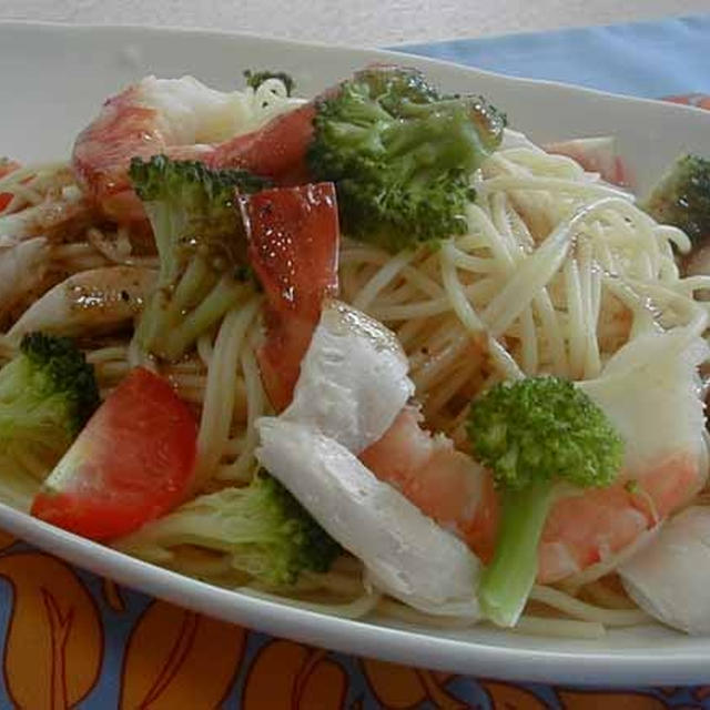 ブロッコリーと海老の冷製パスタ