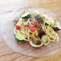 夏野菜と塩昆布のパスタ