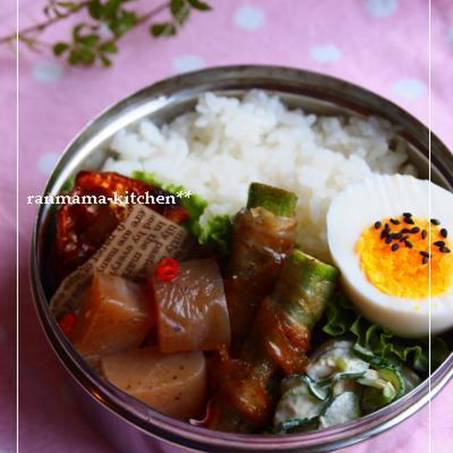 オクラの豚肉巻き弁当。茶色弁***