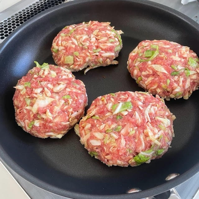 相変わらず心配ばかりしている母さんと一方のなーさんは。。という話とお好み焼き風ハンバーグで晩ごはん