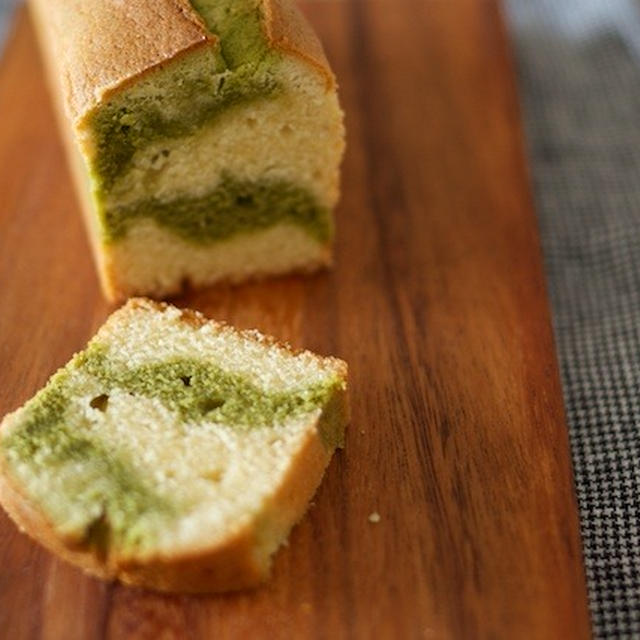 抹茶マーブルパウンドケーキ