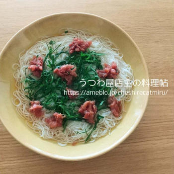 ある日のお昼ごはん 【たたき梅と大葉のぶっかけ素麺】