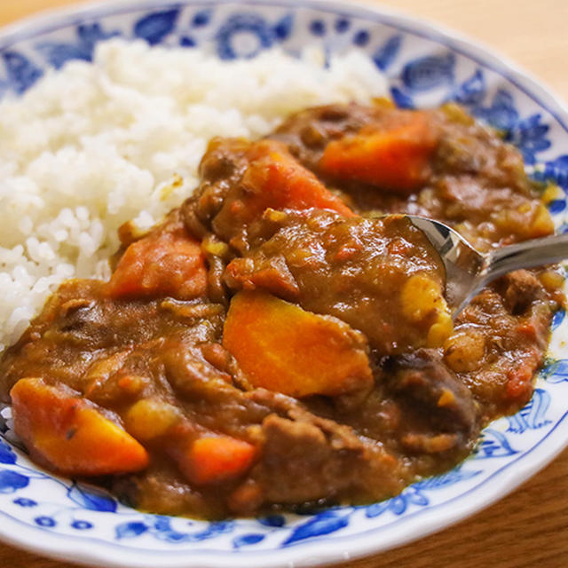 ヘルシオ　ホットクック、無敵の無水カレー！