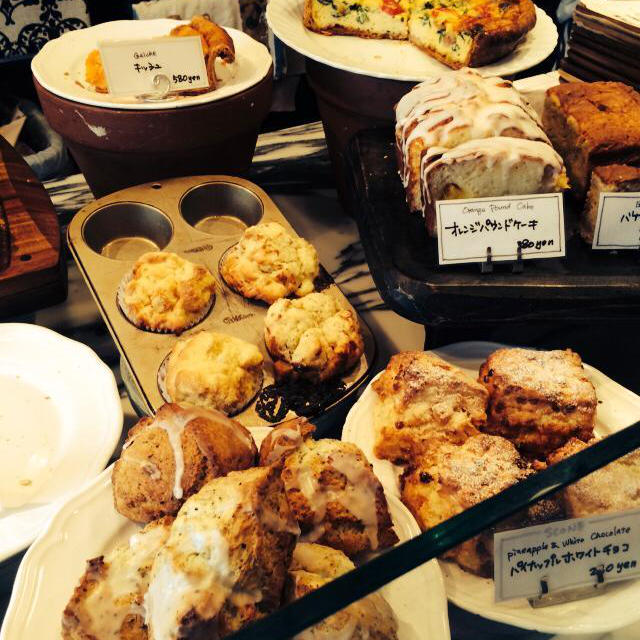Scones / Flowers