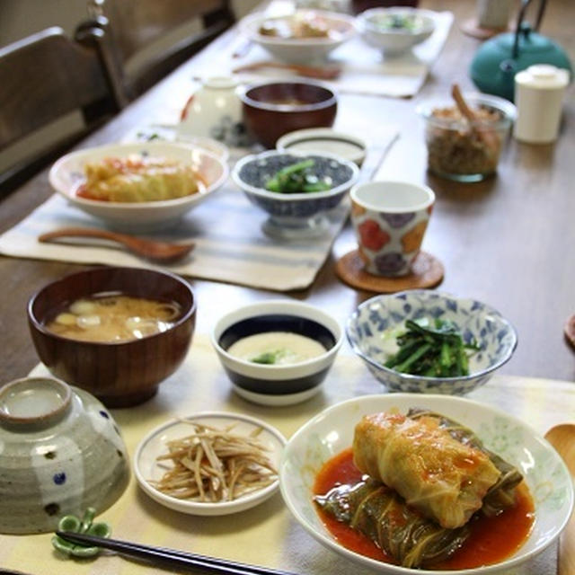 ロールキャベツのトマト煮込み。和食ごはん。