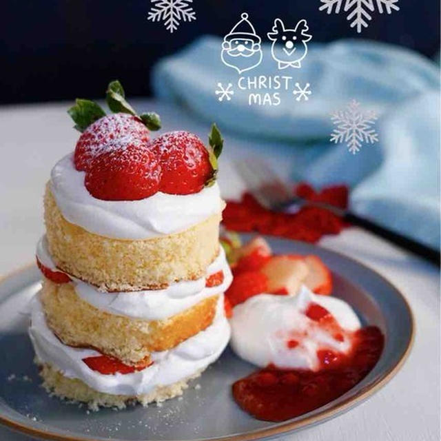 全部市販のもので不器用さんも作れる【ミニデコレーションケーキ】余ったスポンジでチョコレートパフェ