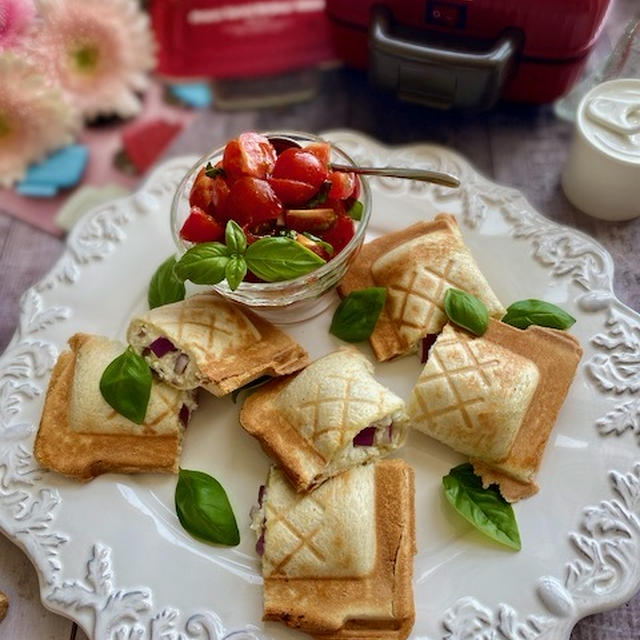 食パンでおつまみ！ブルスケッタ風にいただくカッテージチーズホットサンド