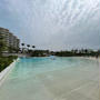 子供が思いっきり楽しめるプール-ホテルモントレ沖縄 スパ＆リゾート