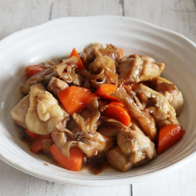 ごま油香る！ごろっと人参と舞茸の照り焼きチキン