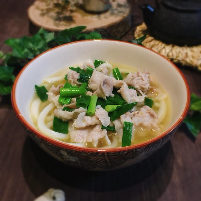 白だしと柚子胡椒で あっさり肉うどん