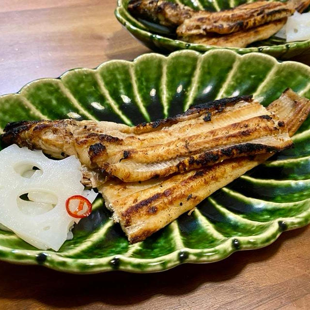 やっつけご飯で…  困った時の焼き穴子 (￣▽￣;)