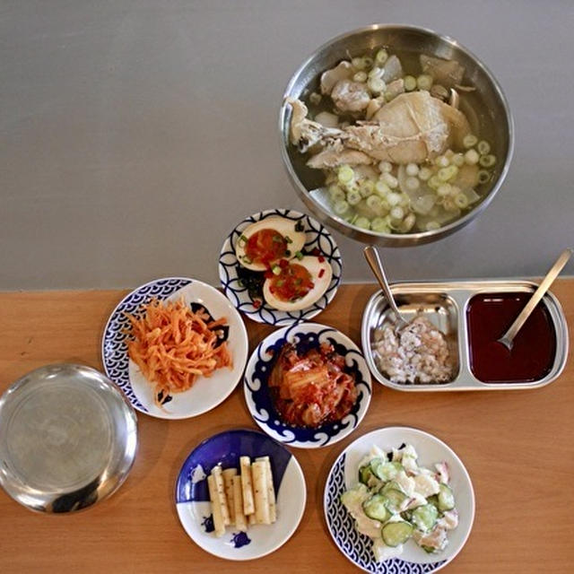 南大門市場のお店を真似て、韓国風鶏の煮込みスープ『タッコムタン」