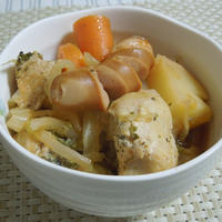◇だしとスパイスの魔法☆しっとりチキンと野菜の旨みがぎゅっ☆ボルシチ