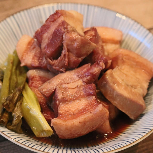 惨劇…(；´∀｀)味は美味しい豚の角煮つくりました