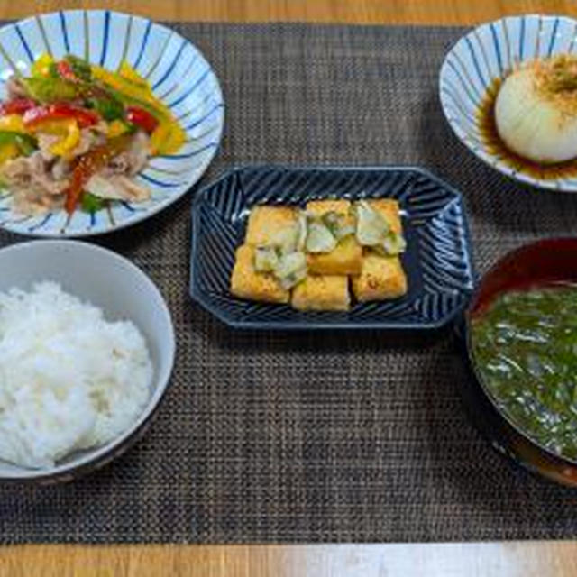 お弁当におかずの彩りにおすすめ☆豚肉とパプリカの塩麹炒め♪☆♪☆♪