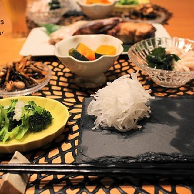 『鰤カマ』とストウブで『小さいおかず』の献立。