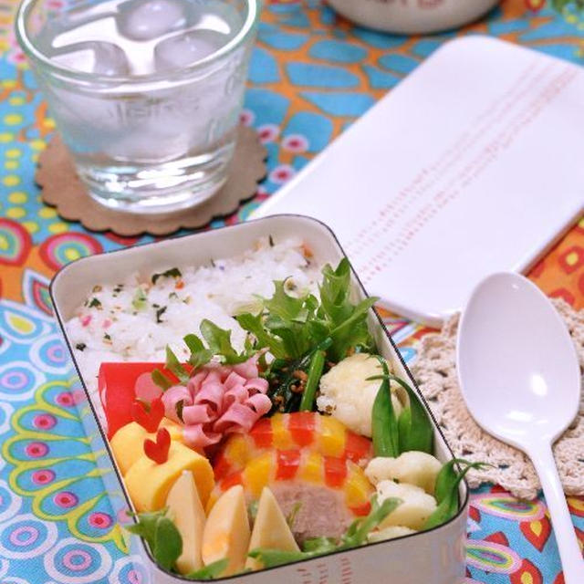 しましまパプリカの肉詰めのお弁当