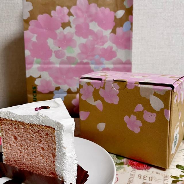 【桜活】新作・スターバックス さくらシフォンケーキ