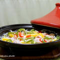 タジン鍋でチキンのチーズ蒸し＆「焼き豚の葱もやし炒め」