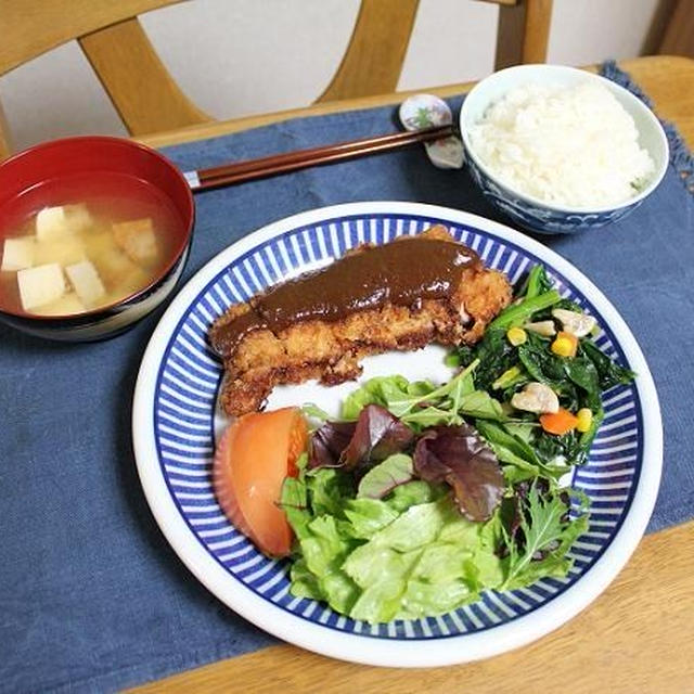 味噌かつとほうれん草のバター炒めでうちごはん（レシピ付）とグリコαＧヘスペリジンでポッカポカ！