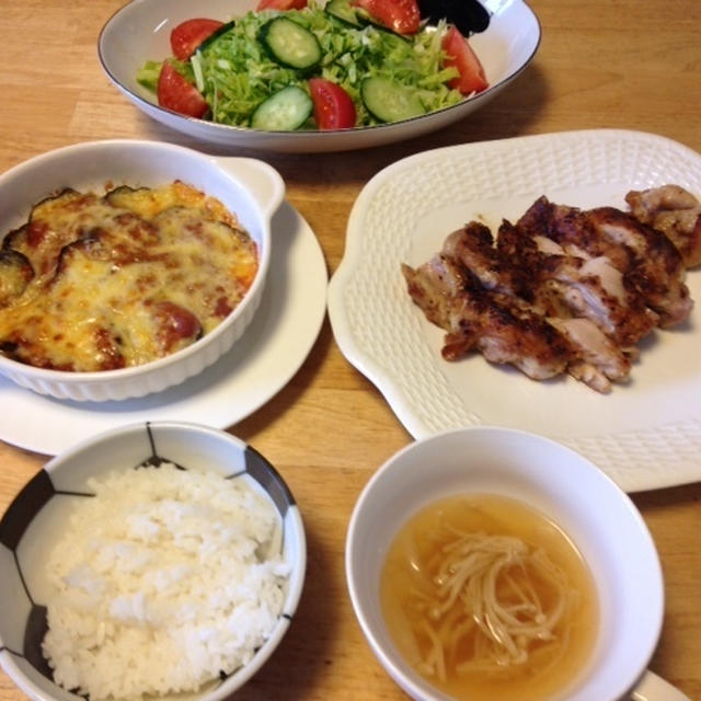 今日のお昼は茄子とトマトのチーズ焼きなど～