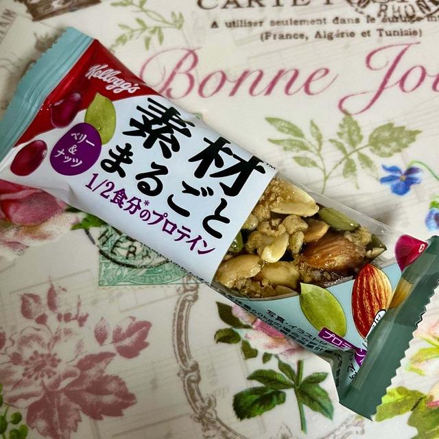 ケロッグ 素材まるごとプロテインバー ベリー＆ナッツ