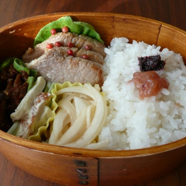 一口カツのヨーグルト味噌漬け弁当