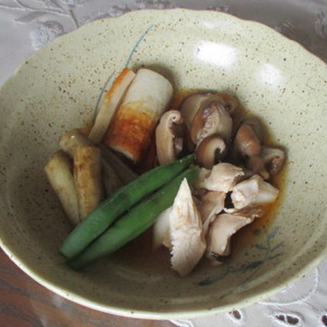 鶏と竹輪の煮物★★★