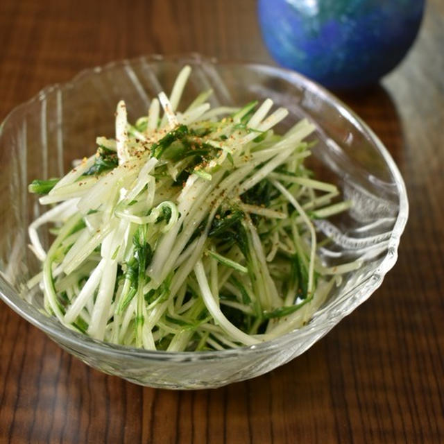 ごま油で食べやすく♪漬け物水菜の和え物