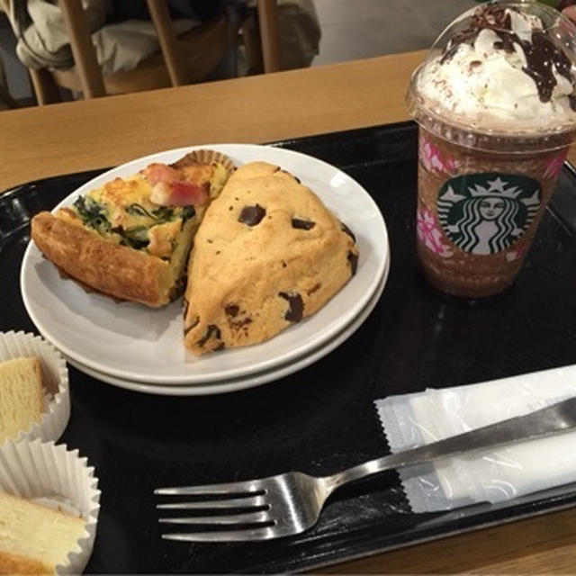 スタバ☆サクラを無視w