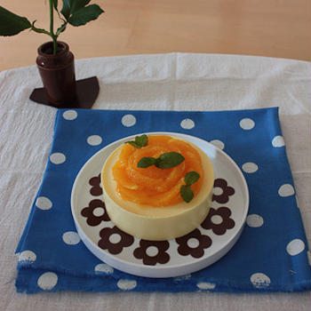 柑橘とヨーグルトのムースケーキ