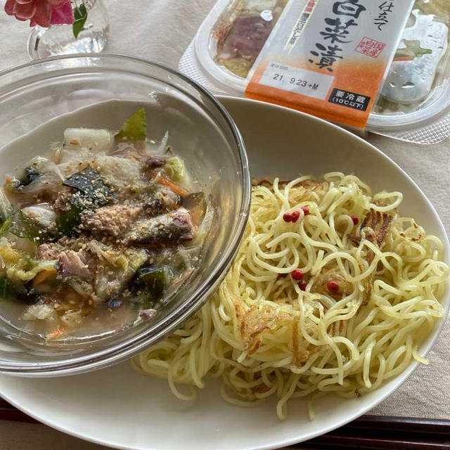 白だし仕立て 割烹白菜漬で鯖と白菜の焼きつけ麺。