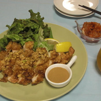 ピーナツ風味の油淋鶏