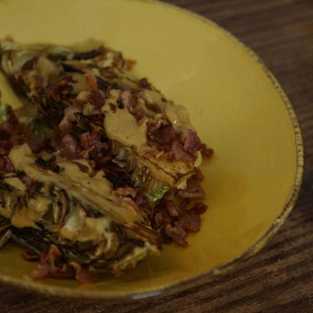 ワインのおつまみにおすすめ【ちょい悪風、簡単焼きキャベツ】