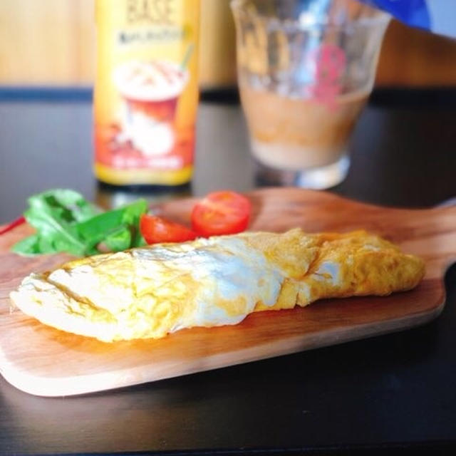 今日の朝活！料理編(早起きオフ日 チーズオムレツ・カフェ風プレート♪)