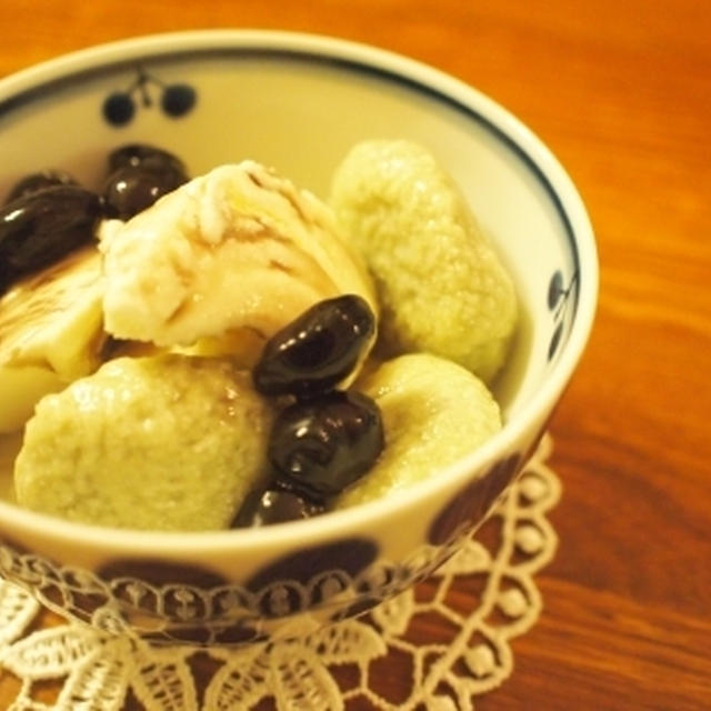黒豆とよもぎ白玉とアイスと病